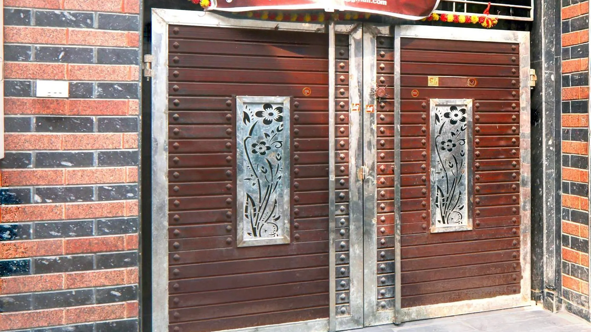 Hotel O Shree Kashi Vishwanath Home Stay Varanasi