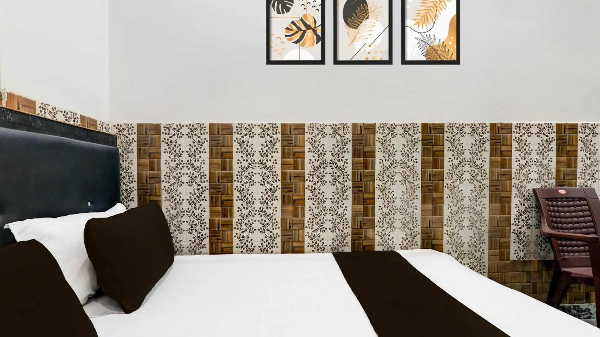 Hotel O Shree Kashi Vishwanath Home Stay Varanasi